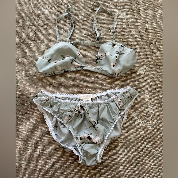 Stone Cold Fox Other - Stone Cold Fox Foxy Bralatte and Bottoms Tuberose Size 2